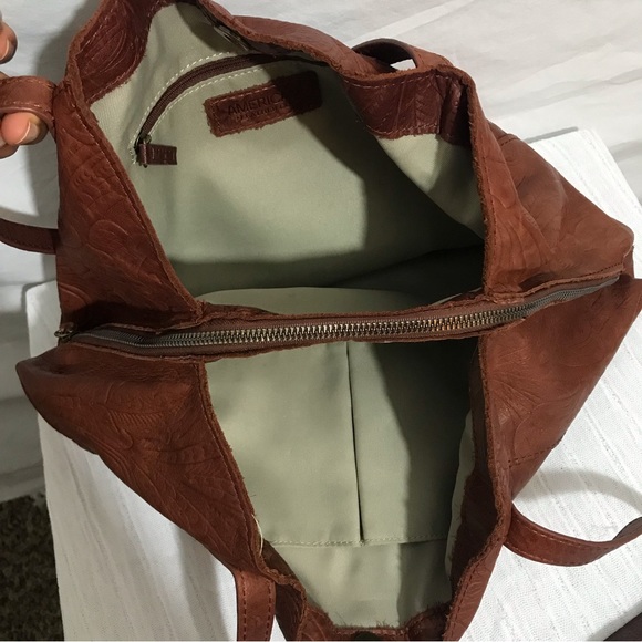SOLD American Leather Co Shoulder Purse Embossed Tooled Floral Brown Bag - Picture 9 of 13